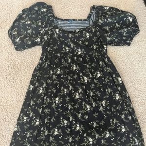 Old Navy Puff Sleeve Floral Smocked Mini Dress